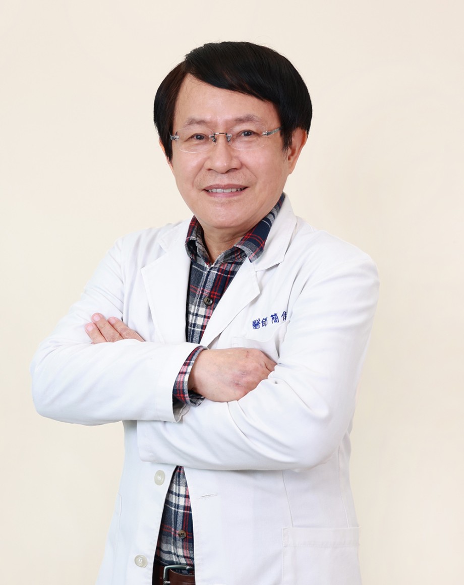 簡佳裕醫師大頭照