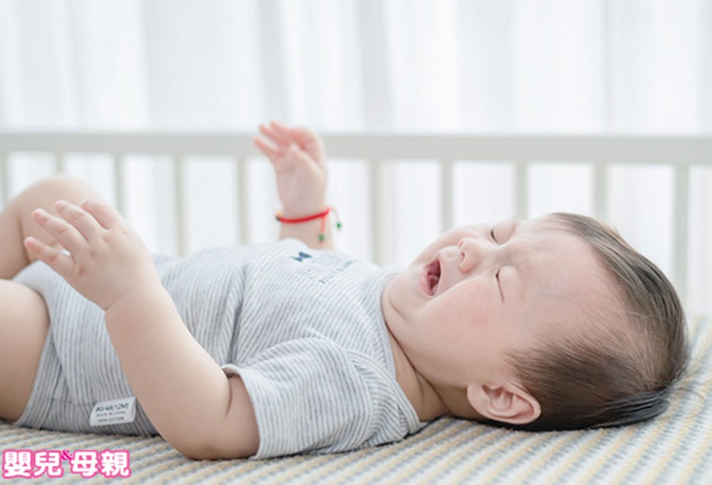 為什麼寶寶一直哭？醫師教你從這些判斷找原因