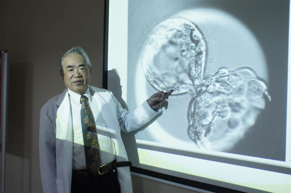 打AZ疫苗後餵母乳女嬰猝死 婦產科權威這樣看